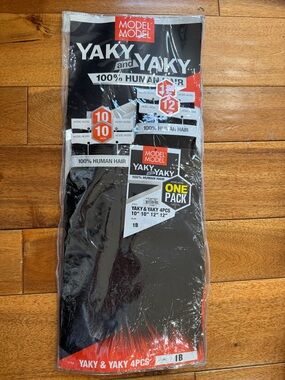Model Model Yaky & Yaky 100% Human Hair Weave - Black (1B)
